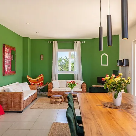 Fairyland בית נופש *