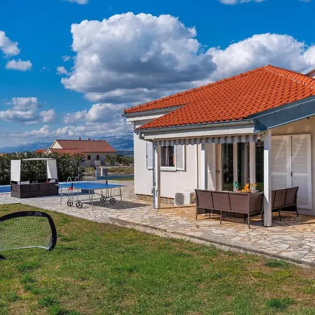 Fairyland בית נופש *