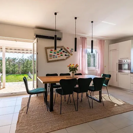 בית נופש Fairyland זאדאר