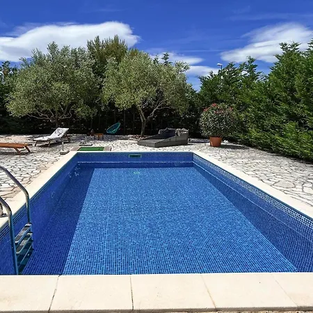 Fairyland בית נופש