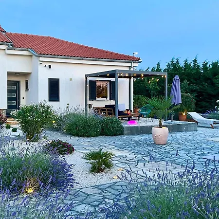 Fairyland בית נופש *